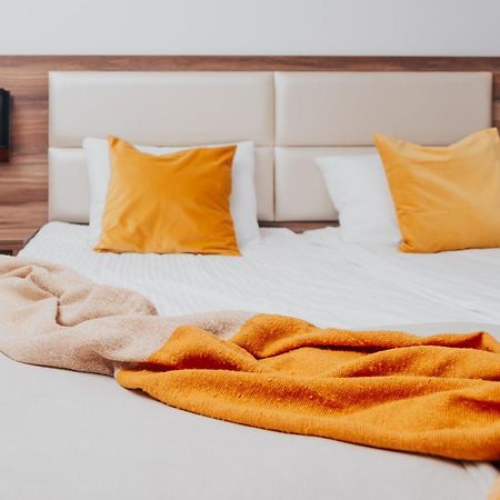Hotel Sphinx Zabia Wola ภายนอก รูปภาพ