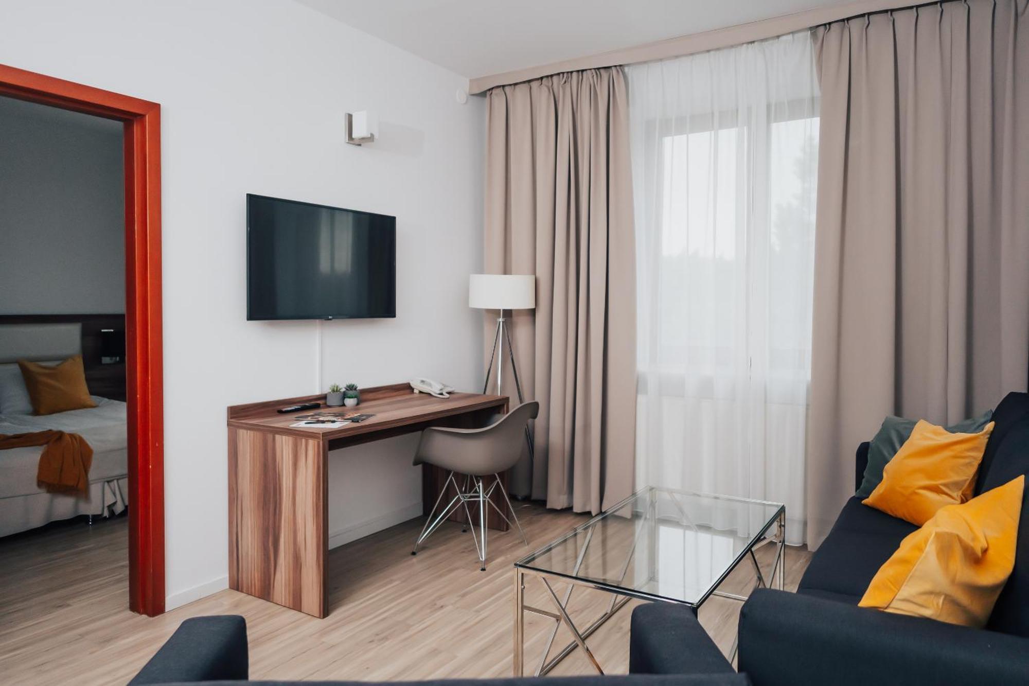 Hotel Sphinx Zabia Wola ภายนอก รูปภาพ